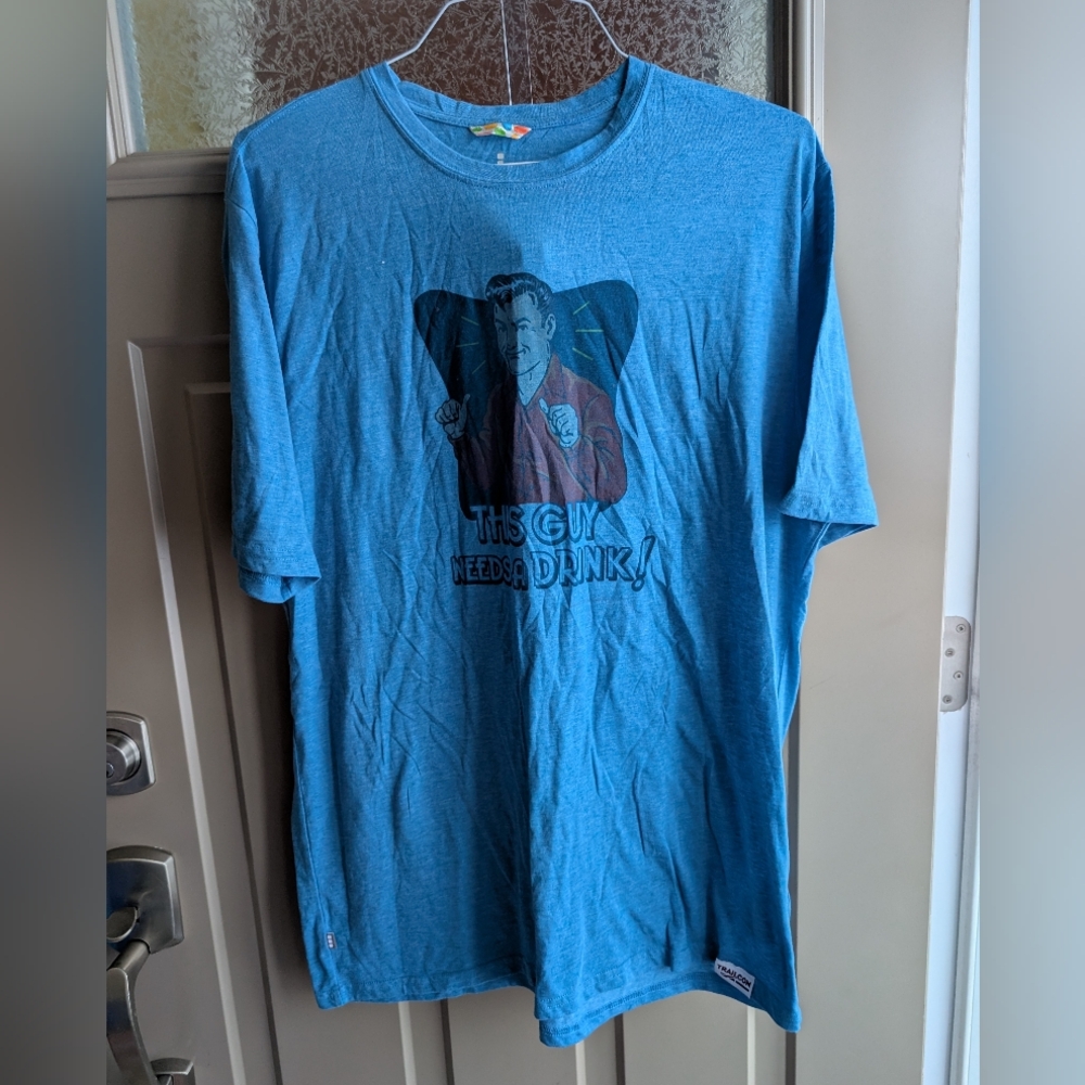BNWOT Mens Sz XL Tshirt